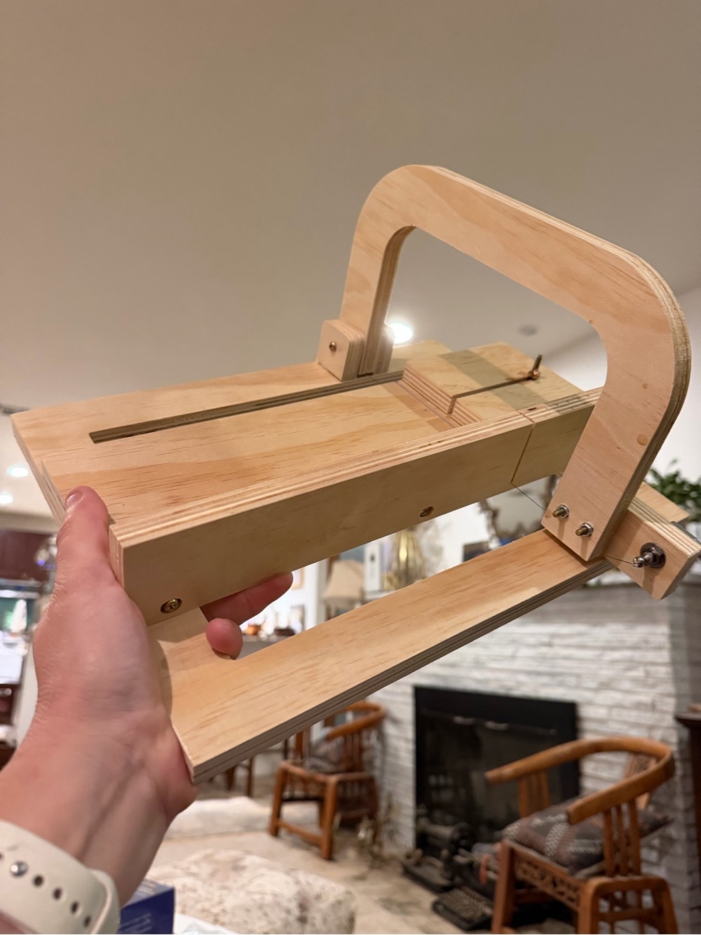 Wire soap cutter